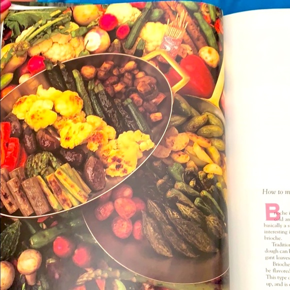 The Book of Hors d’Oeuvres and Canapés. - Picture 5 of 8